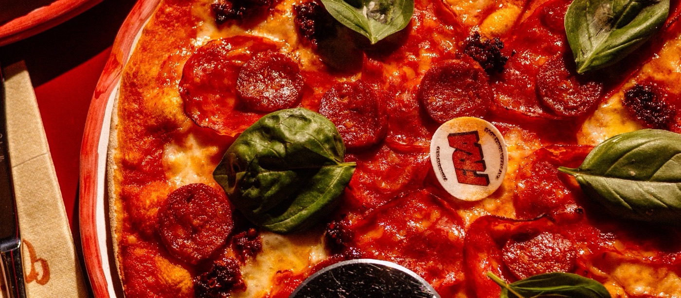 FRADIAVOLO THIN CRUST PIZZA: THE ROMAN-STYLE SCROCCHIARELLA